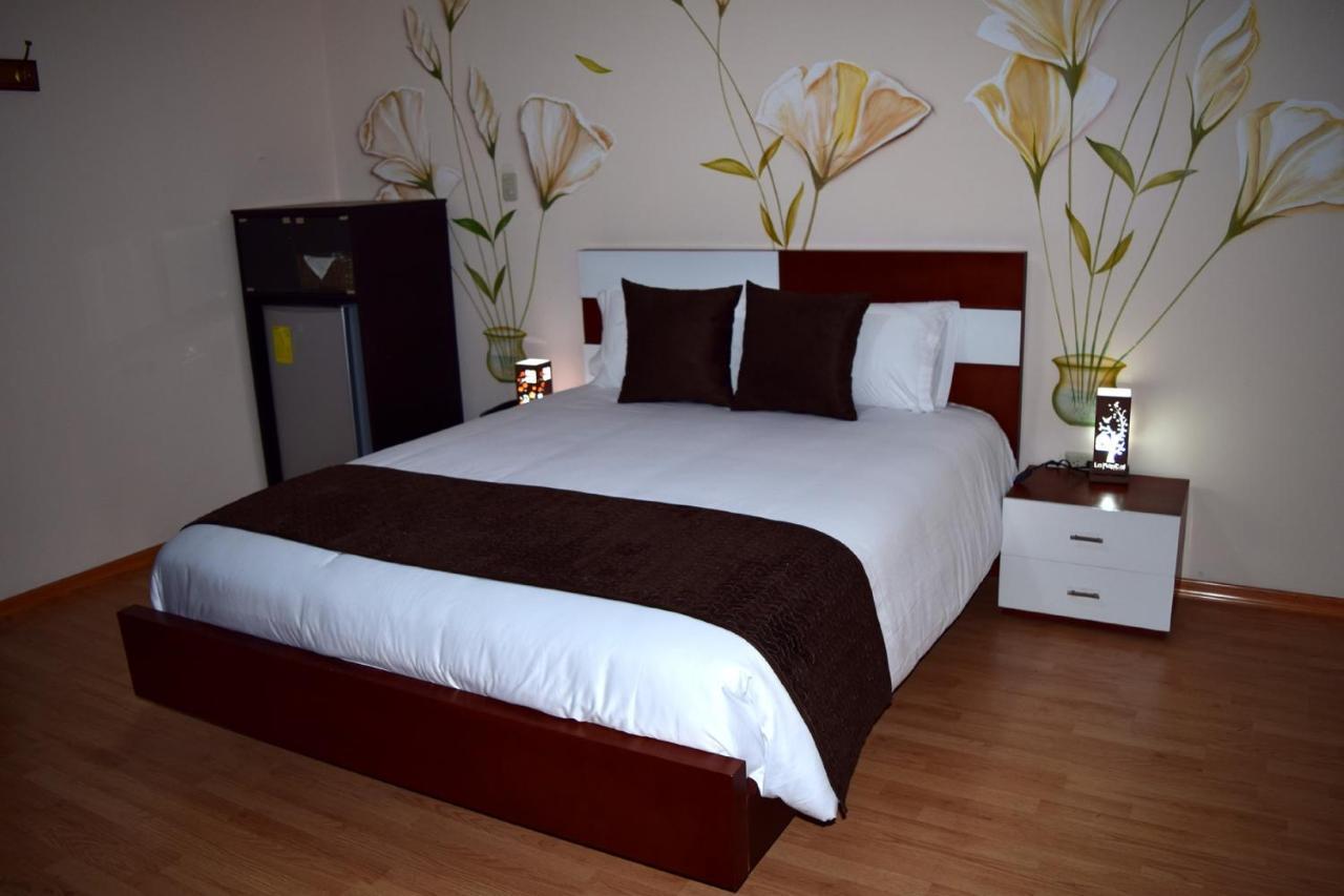La Kapital Hotel อัมบาโต ภายนอก รูปภาพ