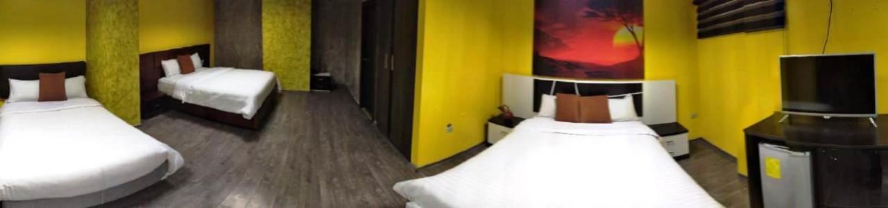 La Kapital Hotel อัมบาโต ภายนอก รูปภาพ